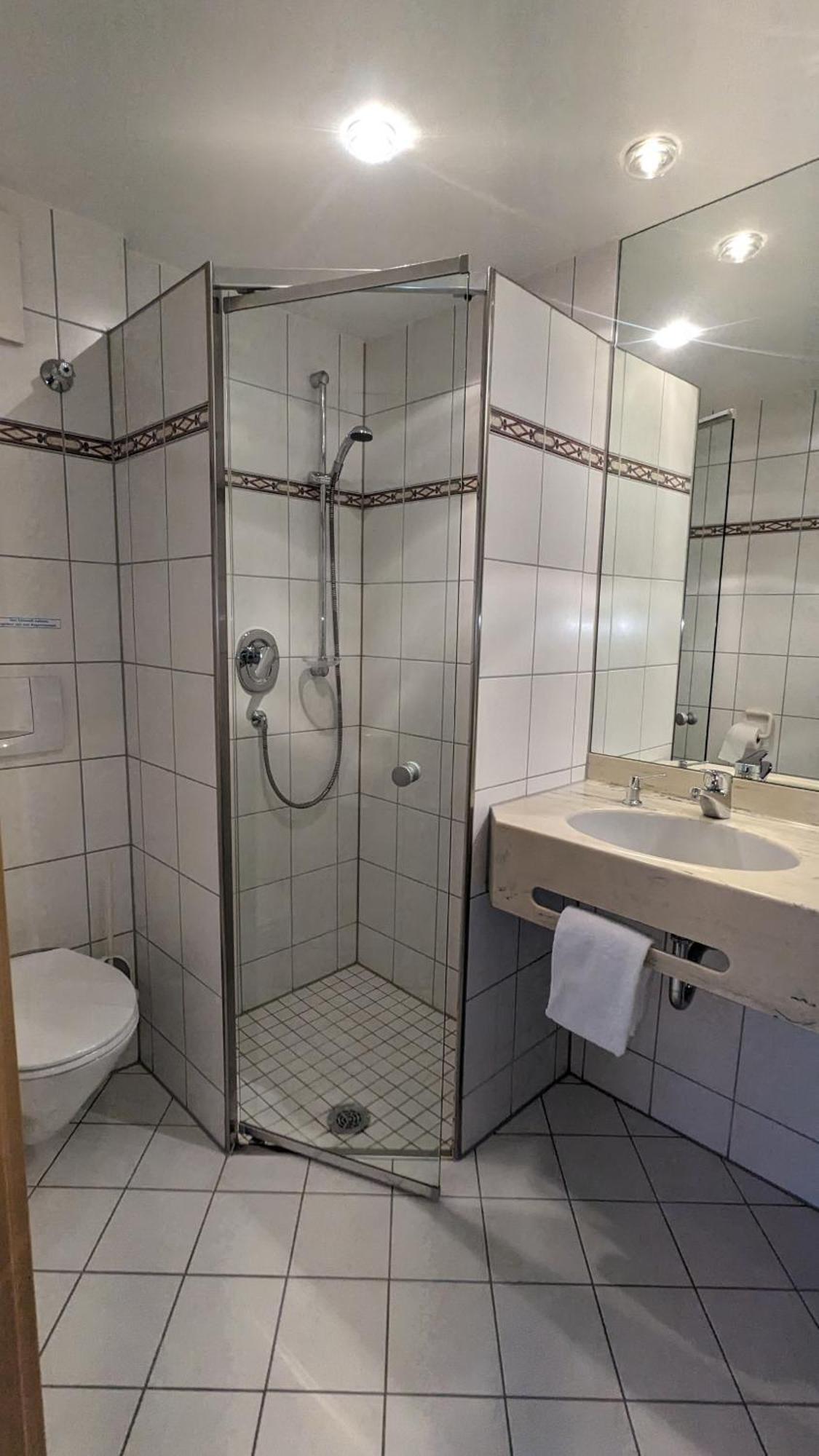Hotel Gasthof Lang Balingen Buitenkant foto